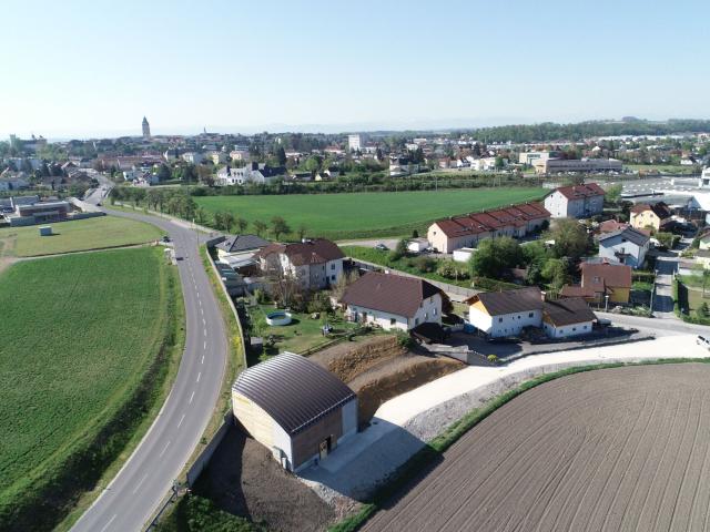 Luftbild das Schutzbaus Calcariaum Enns