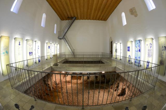 das römische Heilbad in der ehemaligen St. Andreas Kirche