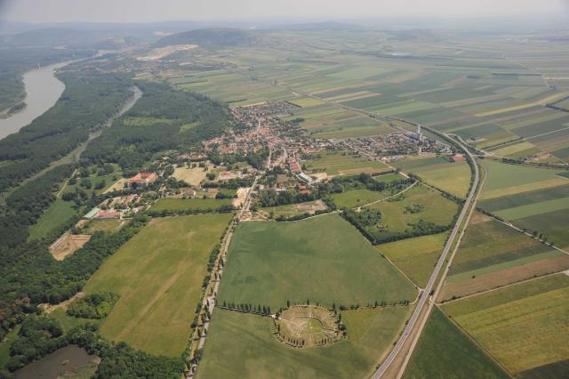 Luftbild von Petronell-Carnuntum