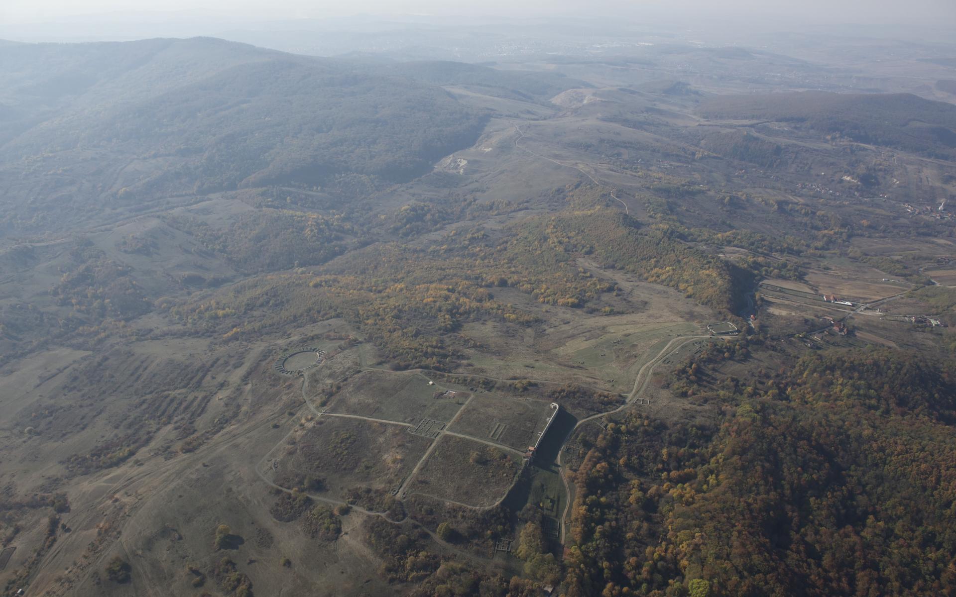 Luftbild des Kastels von Porolissum (Rumänien)